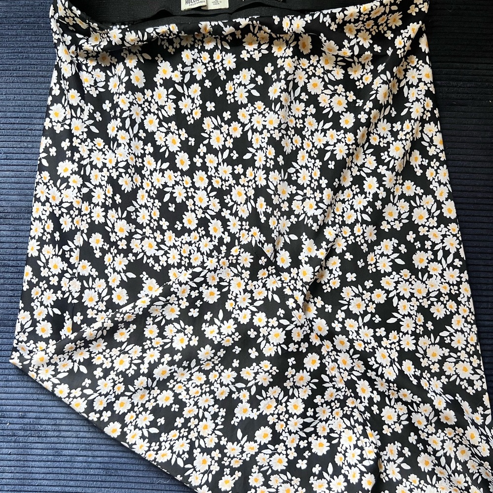 Hollister Floral Black Midi Skirt